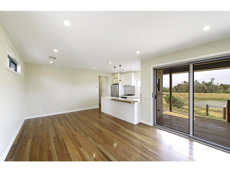 187a Carrington Road, Wallaroo NSW 2618