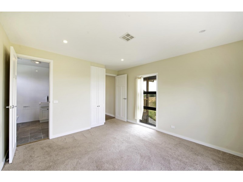 187a Carrington Road, Wallaroo NSW 2618