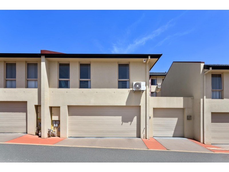 129 Anthony Rolfe Avenue, Gungahlin ACT 2912