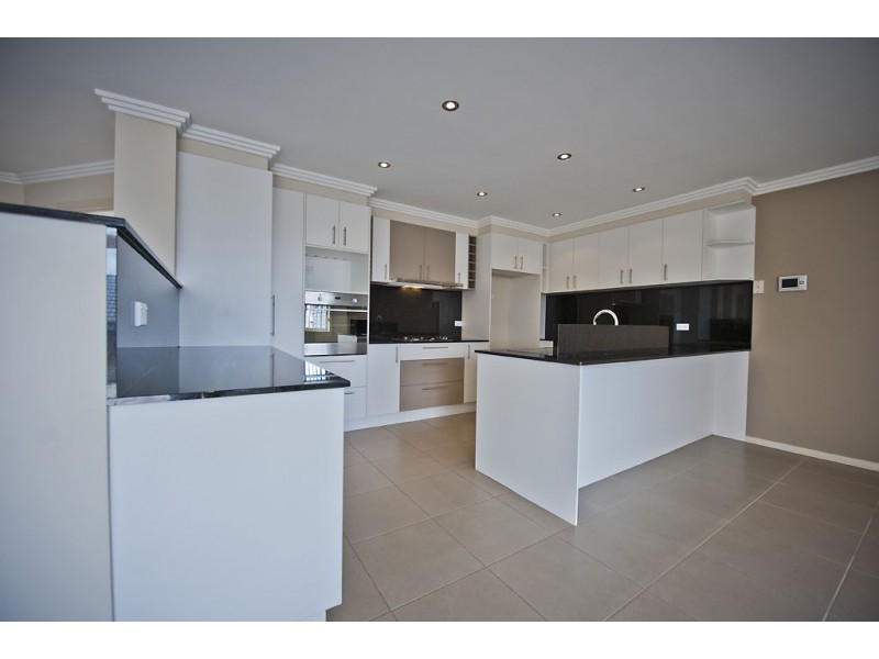 129 Anthony Rolfe Avenue, Gungahlin ACT 2912
