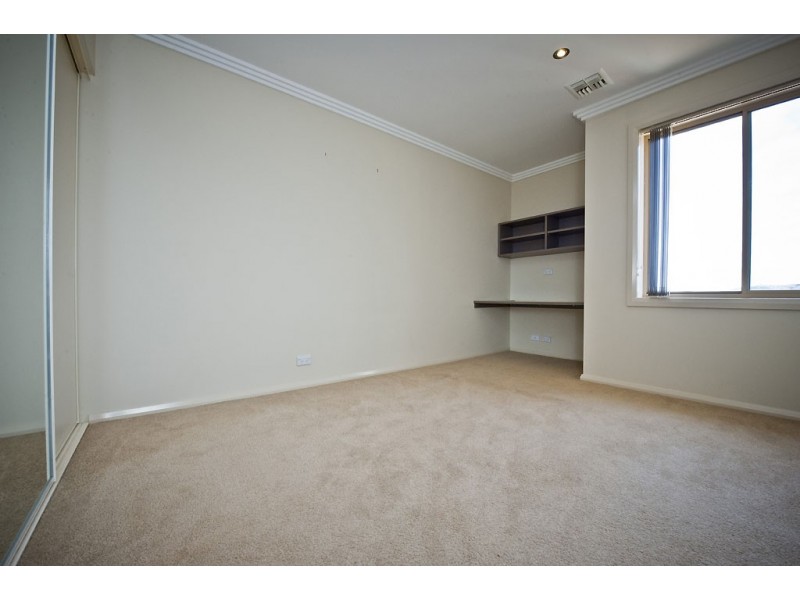 129 Anthony Rolfe Avenue, Gungahlin ACT 2912