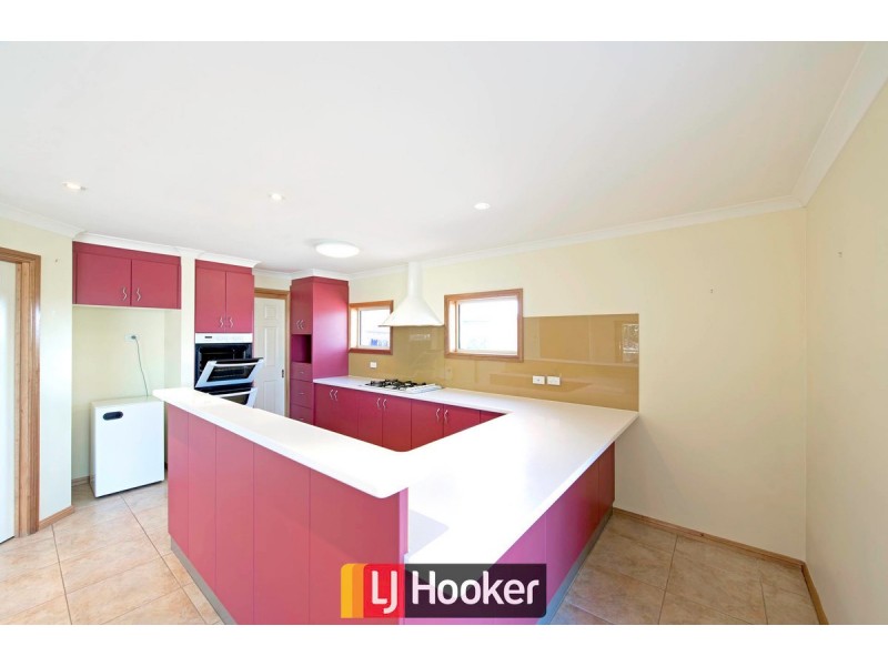 18 Pomeroy Street, Dunlop ACT 2615