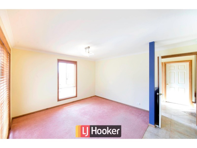 18 Pomeroy Street, Dunlop ACT 2615