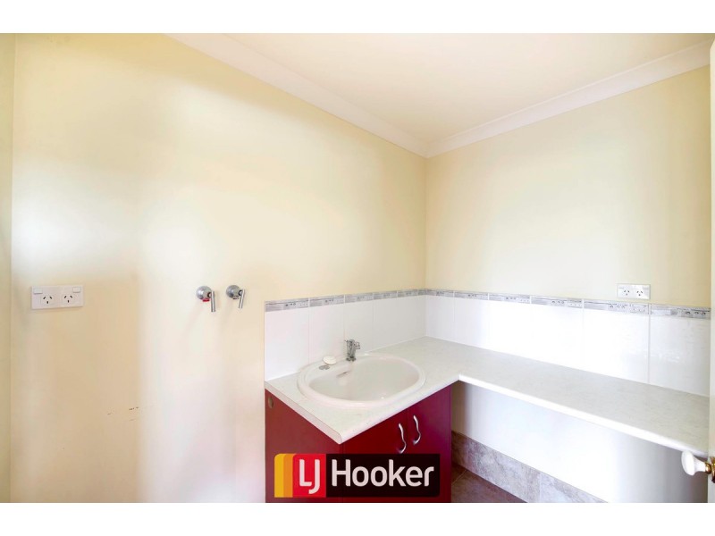 18 Pomeroy Street, Dunlop ACT 2615