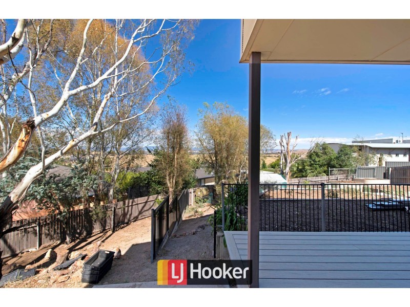 18 Pomeroy Street, Dunlop ACT 2615