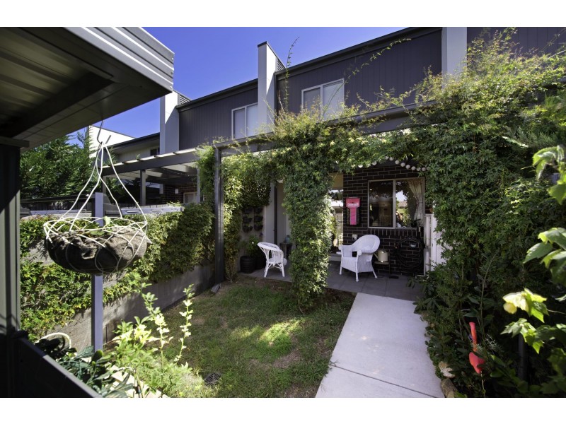 50 Lansdown Crescent, Casey ACT 2913