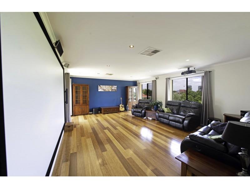 17 Lander Crescent, Amaroo ACT 2914