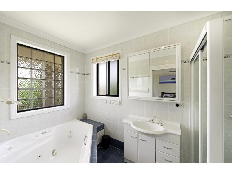 17 Lander Crescent, Amaroo ACT 2914