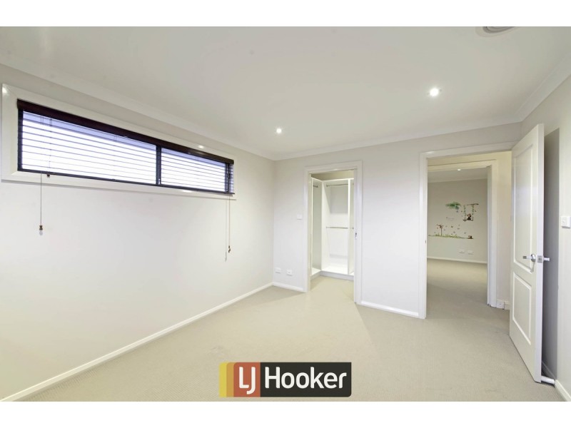 4 Hewett Crescent, Franklin ACT 2913