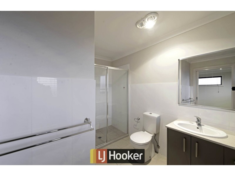 4 Hewett Crescent, Franklin ACT 2913