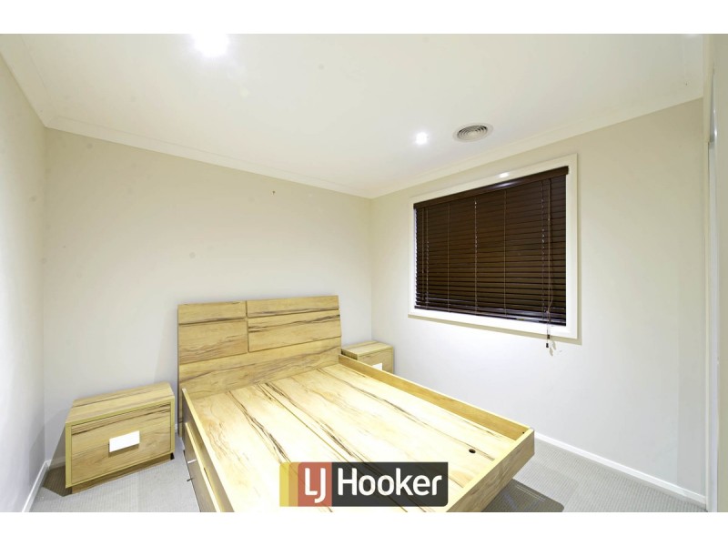 4 Hewett Crescent, Franklin ACT 2913