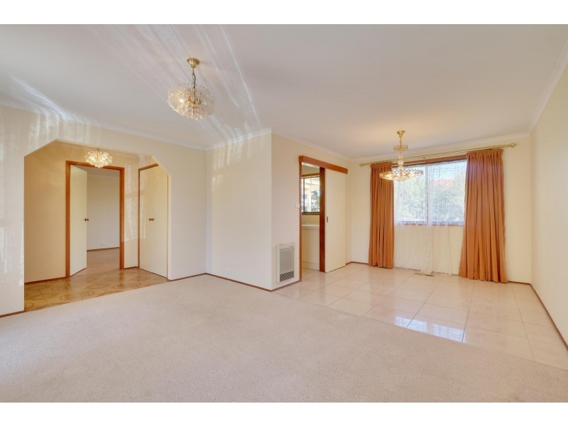 14 Casey Crescent, Calwell ACT 2905