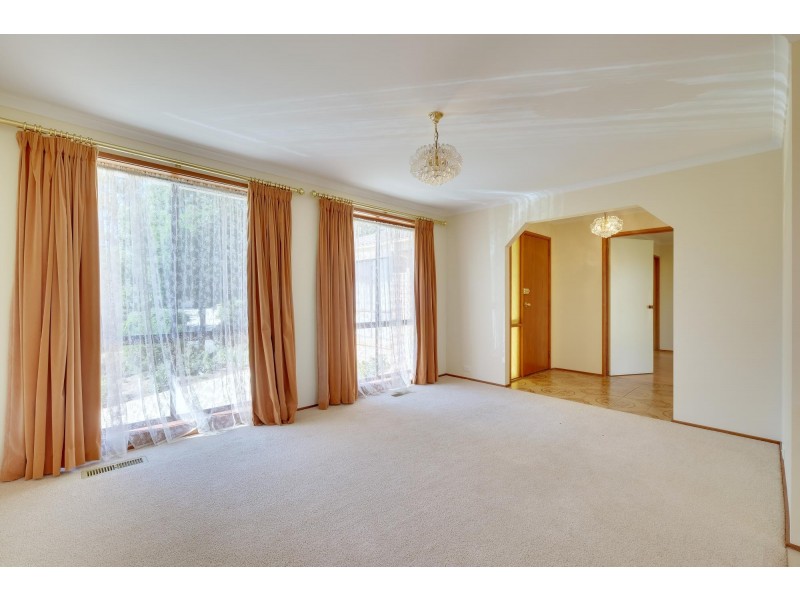 14 Casey Crescent, Calwell ACT 2905