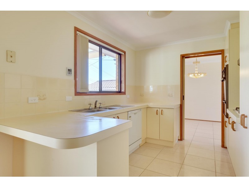 14 Casey Crescent, Calwell ACT 2905