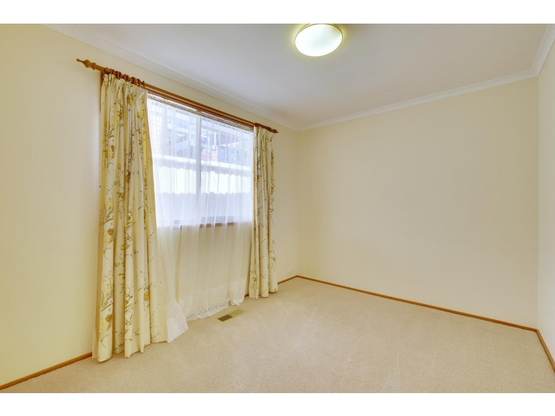 14 Casey Crescent, Calwell ACT 2905