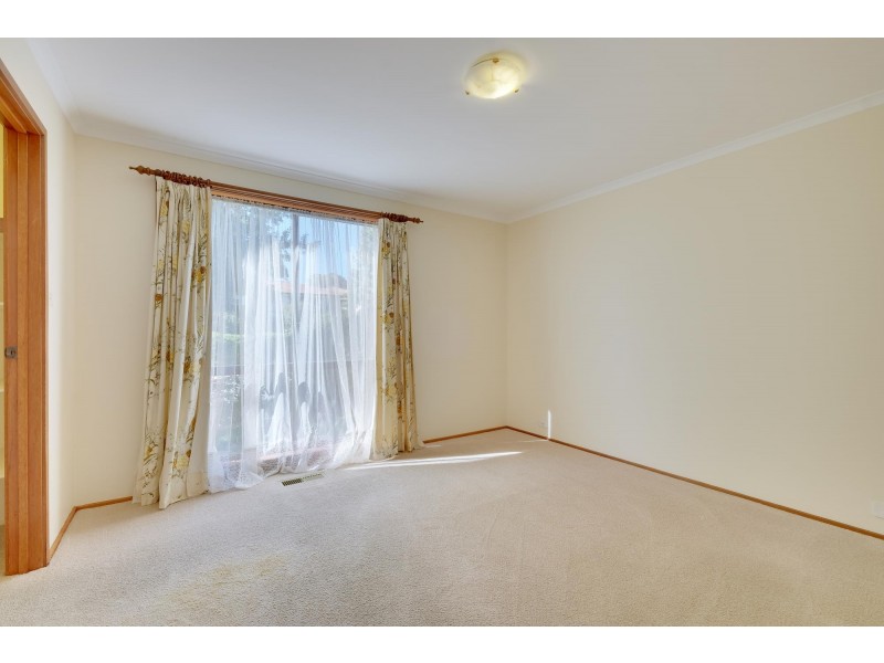 14 Casey Crescent, Calwell ACT 2905
