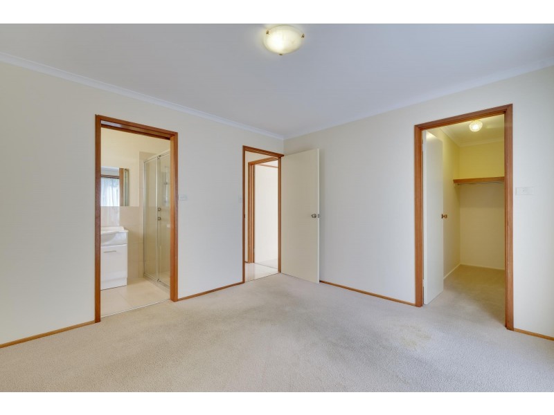 14 Casey Crescent, Calwell ACT 2905