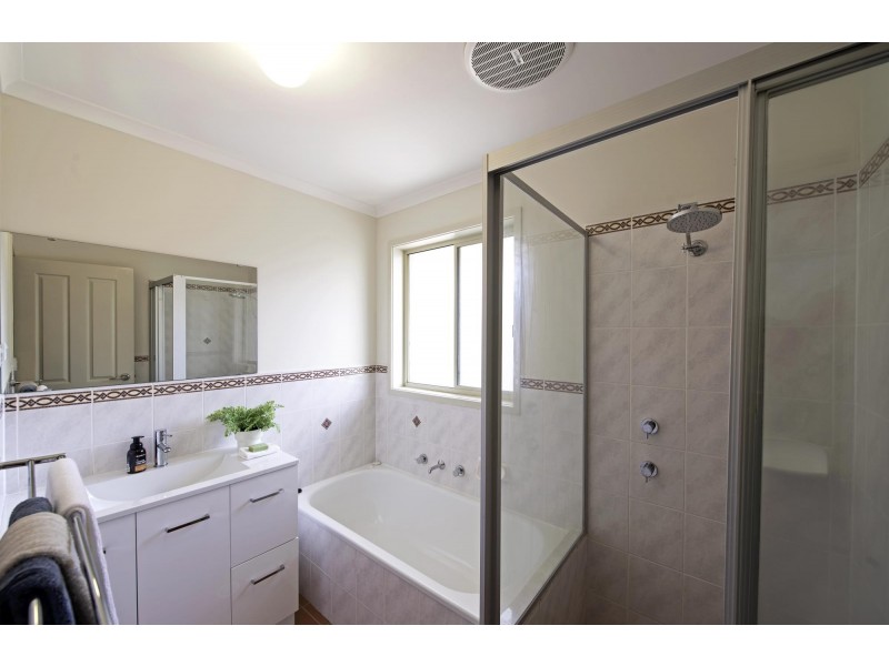 28 Gang Gang Court, Ngunnawal ACT 2913