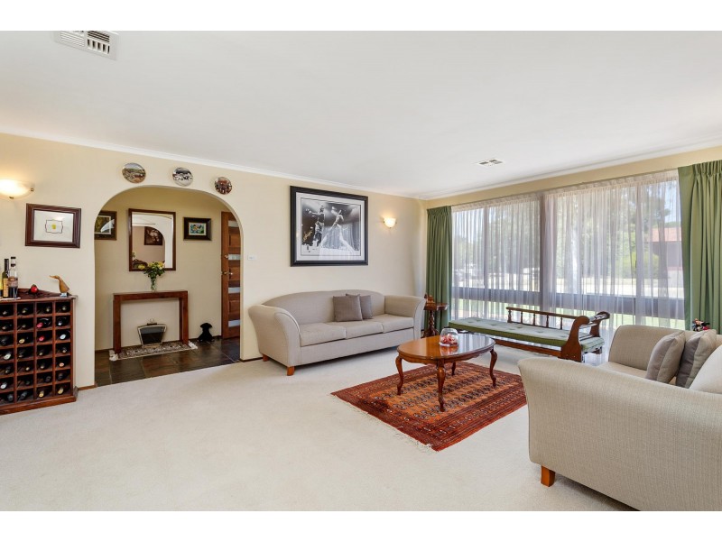 60 Herron Crescent, Latham ACT 2615