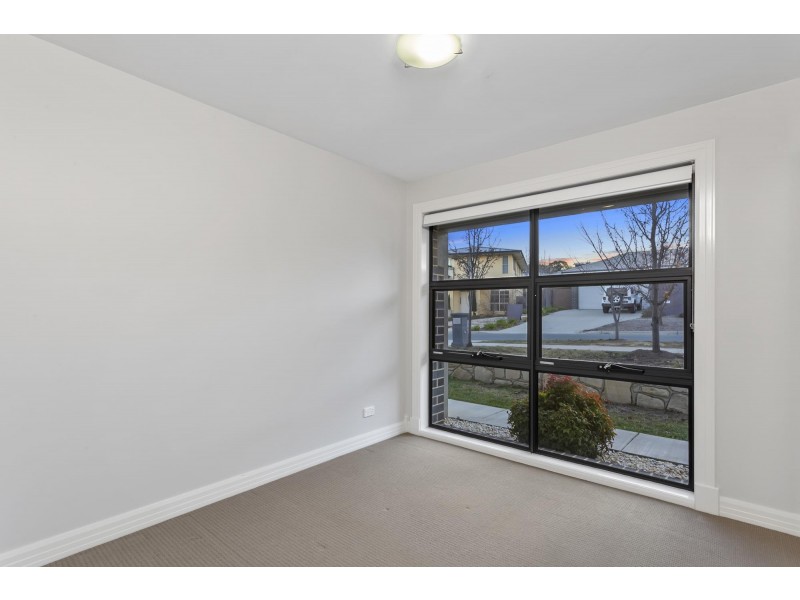 22 Renfree Street, Casey ACT 2913
