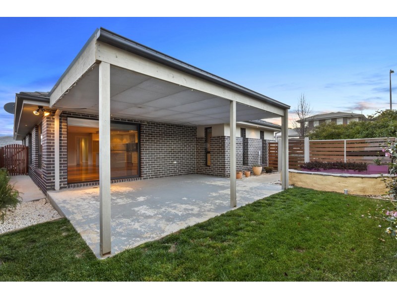 22 Renfree Street, Casey ACT 2913