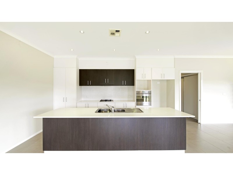 55 Paquita Street, Forde ACT 2914