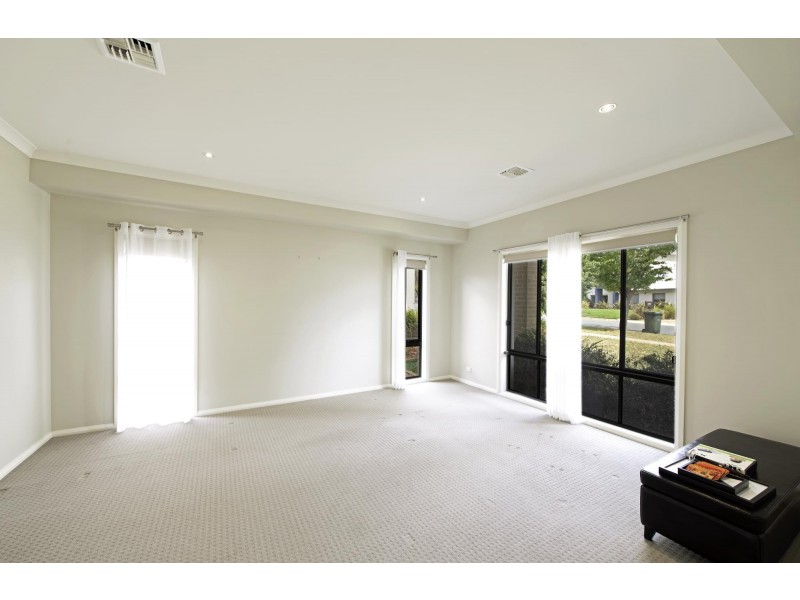 55 Paquita Street, Forde ACT 2914