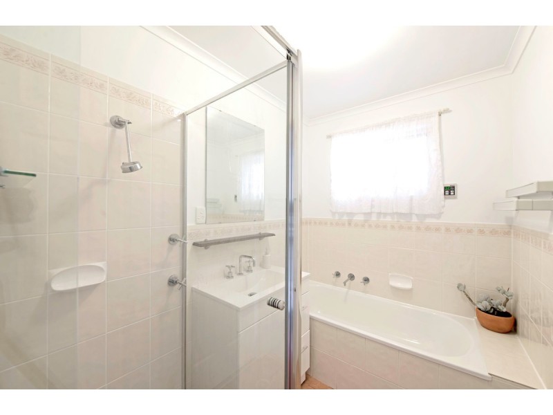 4 Iterra Grove, Ngunnawal ACT 2913