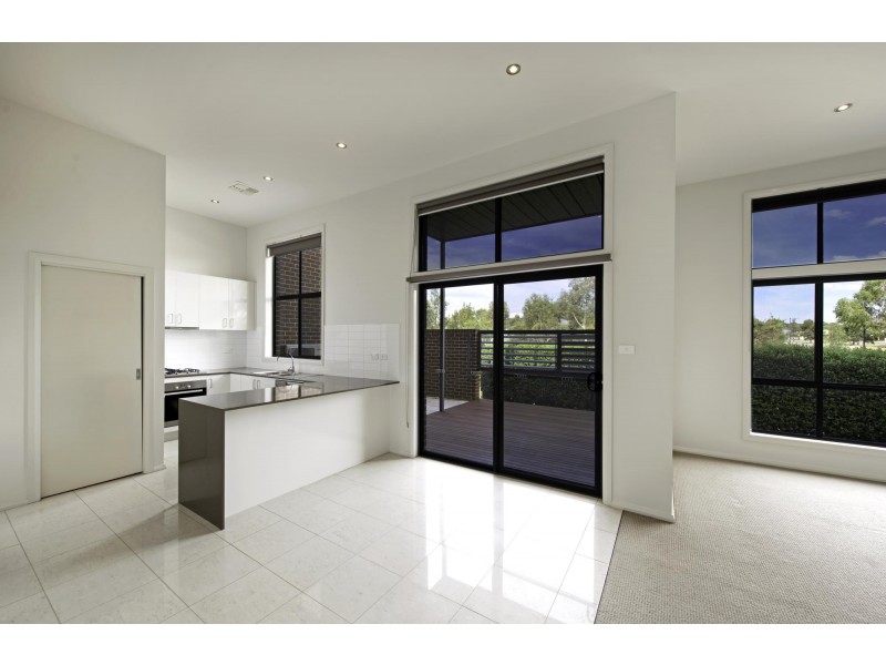 7/16 Ray Ellis Crescent, Forde ACT 2914