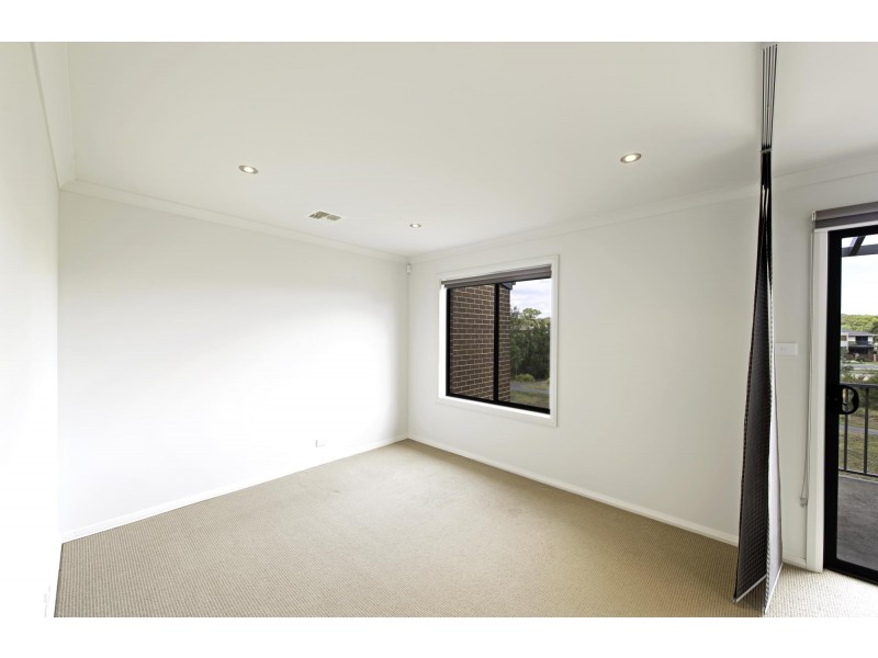 7/16 Ray Ellis Crescent, Forde ACT 2914