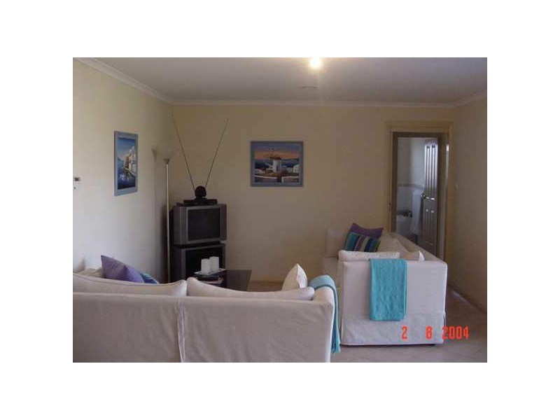 10 Benaroon Cct, Amaroo ACT 2914