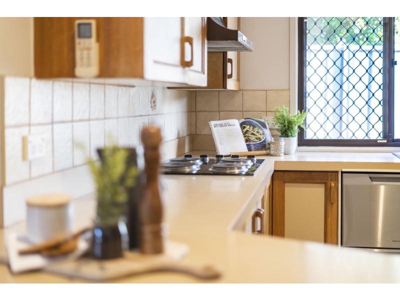 6 Cooksey Place, Florey ACT 2615