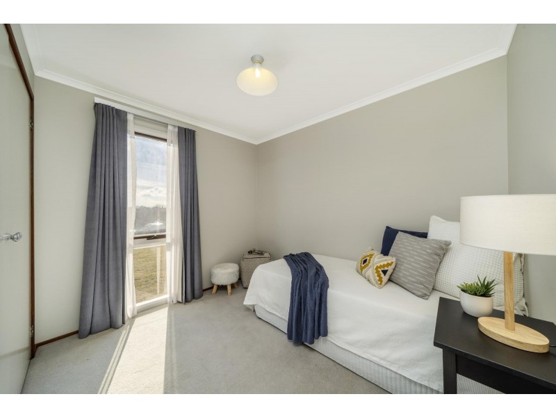 6 Cooksey Place, Florey ACT 2615