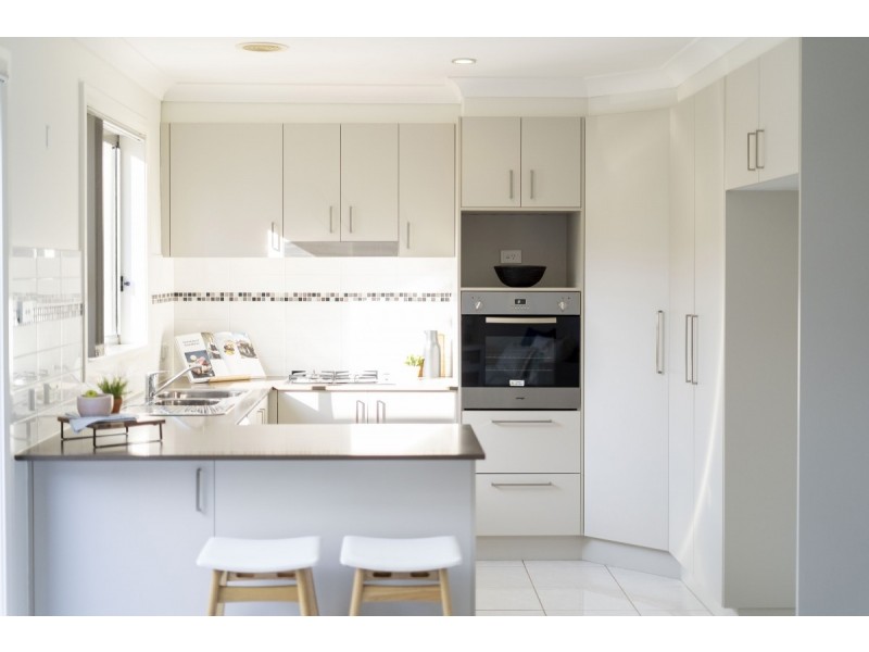 9 Lansdown Crescent, Casey ACT 2913