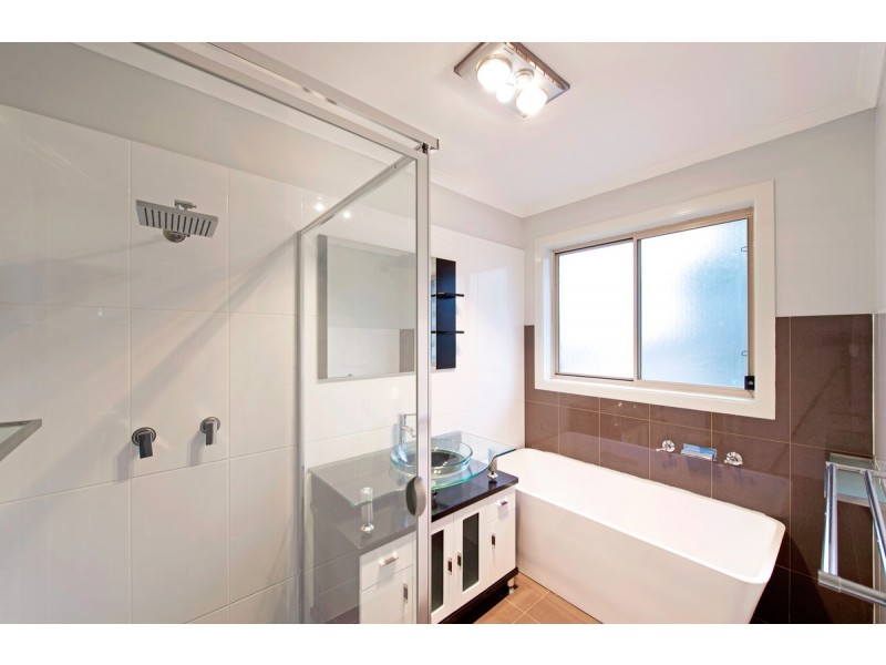 4 Saxby Close, Amaroo ACT 2914