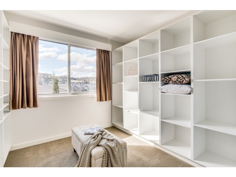 16 Laird Crescent, Forde ACT 2914