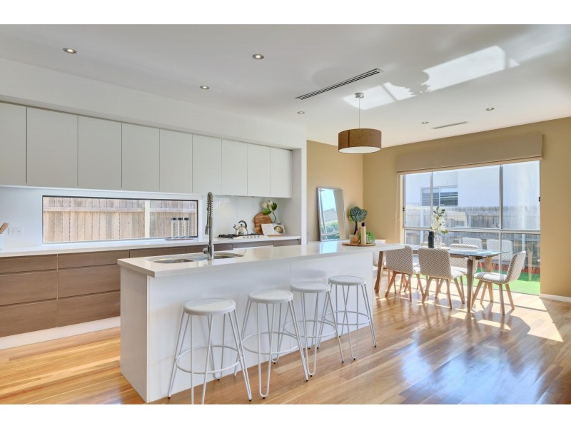 13 Horneville Street, Forde ACT 2914