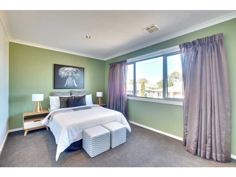 13 Horneville Street, Forde ACT 2914