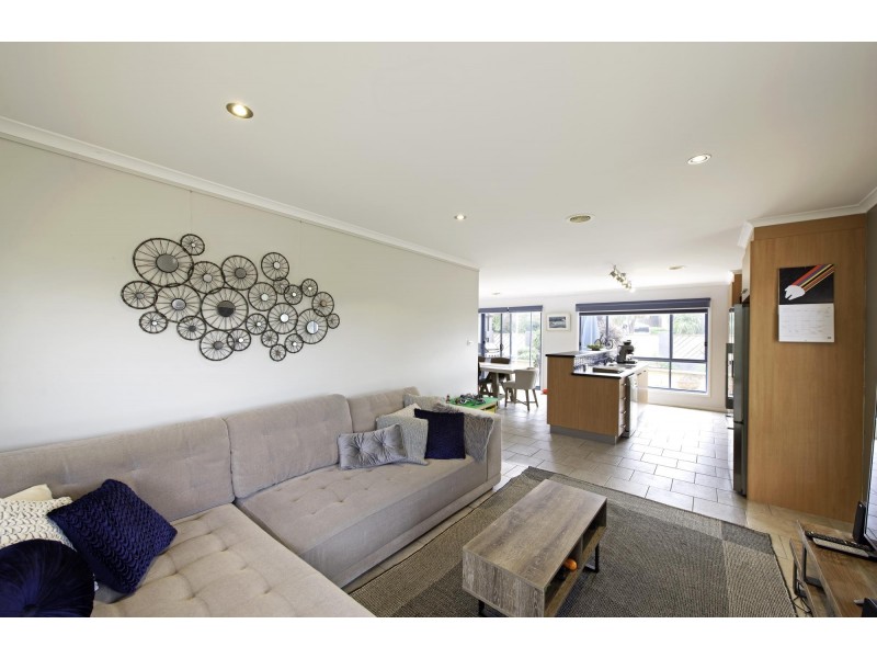 15 McHenry Street, Amaroo ACT 2914