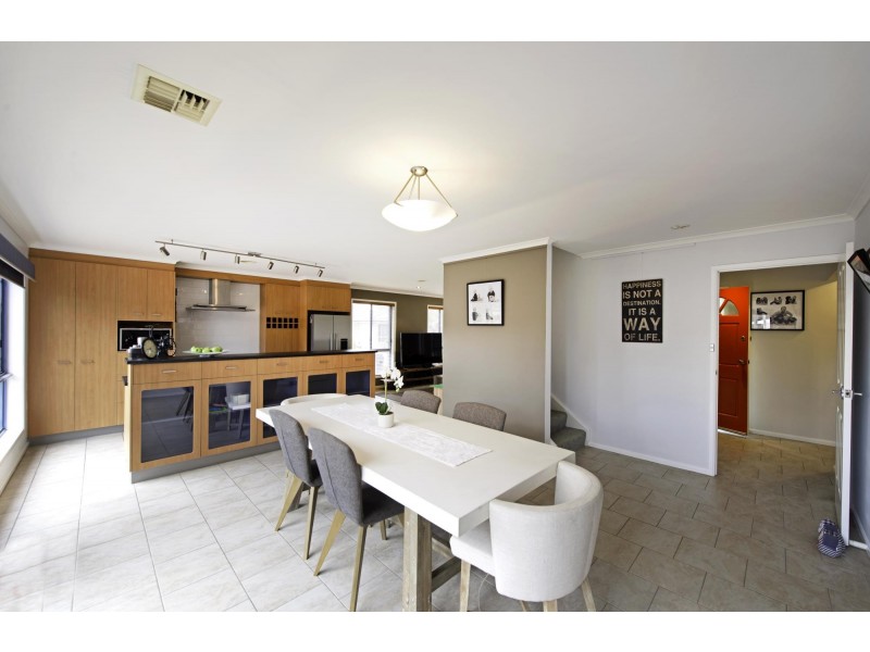 15 McHenry Street, Amaroo ACT 2914