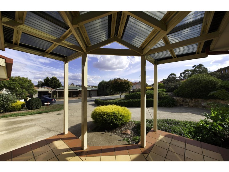 6 Giliruk Crescent, Ngunnawal ACT 2913