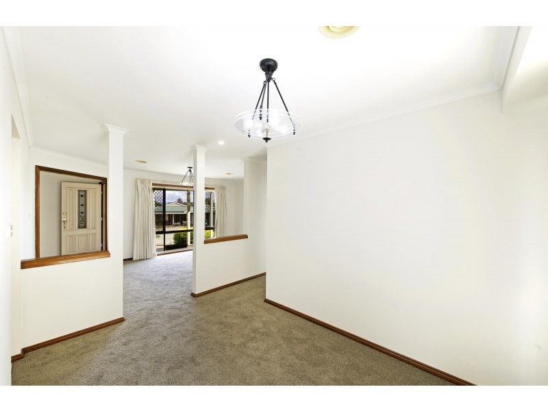 6 Giliruk Crescent, Ngunnawal ACT 2913