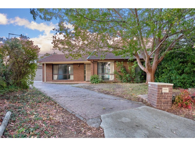 16 Hamlet Place, Florey ACT 2615