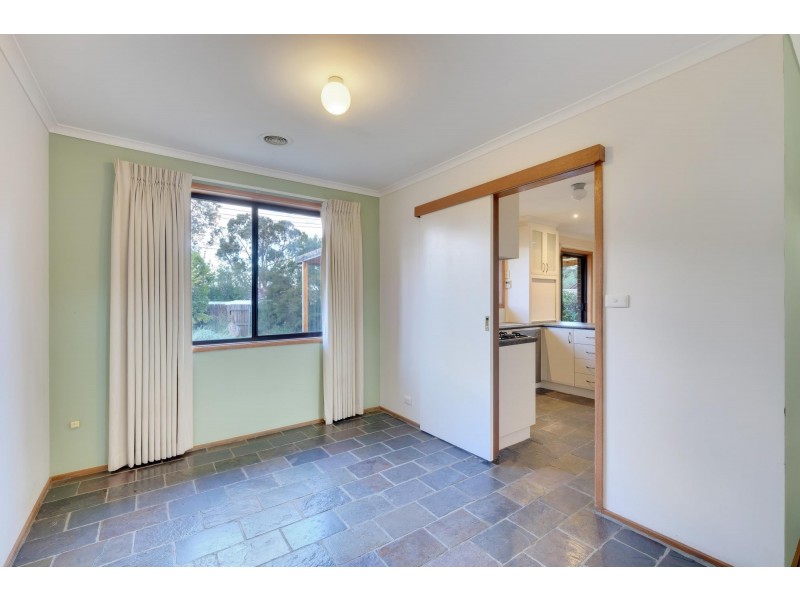 16 Hamlet Place, Florey ACT 2615