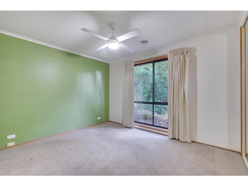 16 Hamlet Place, Florey ACT 2615