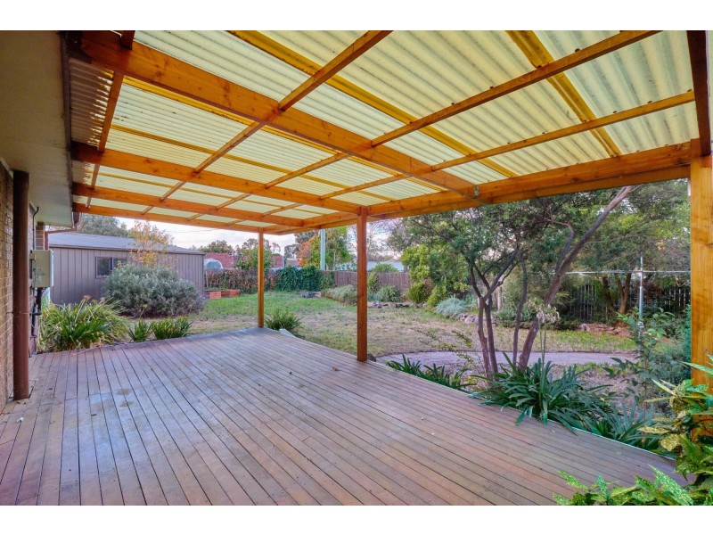 16 Hamlet Place, Florey ACT 2615