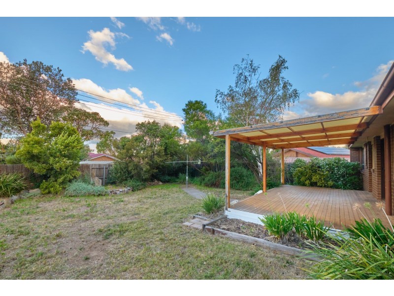 16 Hamlet Place, Florey ACT 2615
