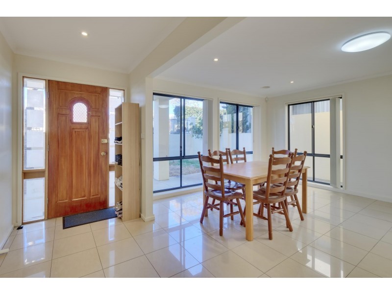 17 Nellie Hamilton Avenue, Gungahlin ACT 2912