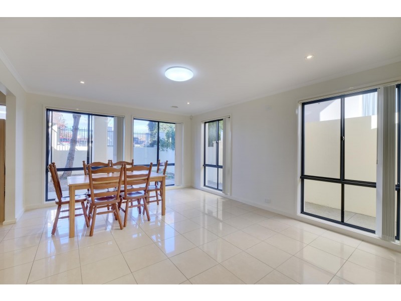 17 Nellie Hamilton Avenue, Gungahlin ACT 2912