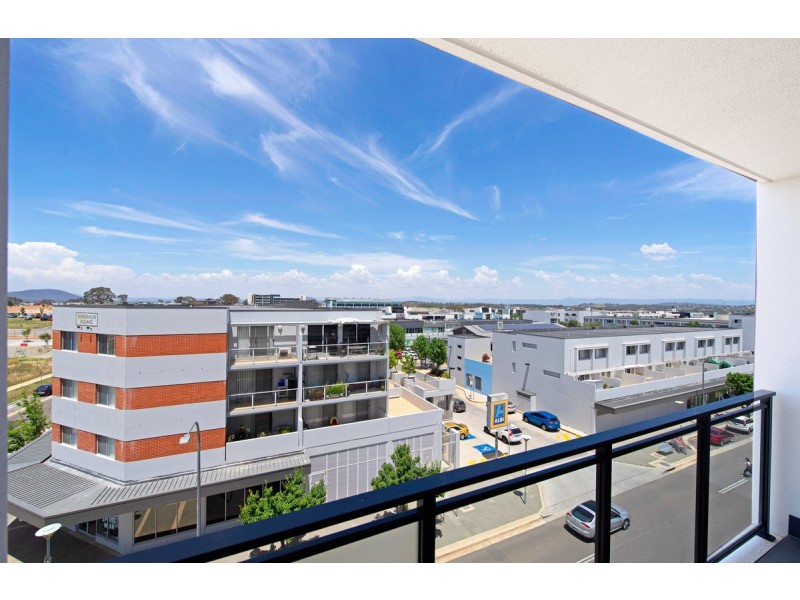 1 Bed + Study 79/2 Hinder Street, Gungahlin ACT 2912